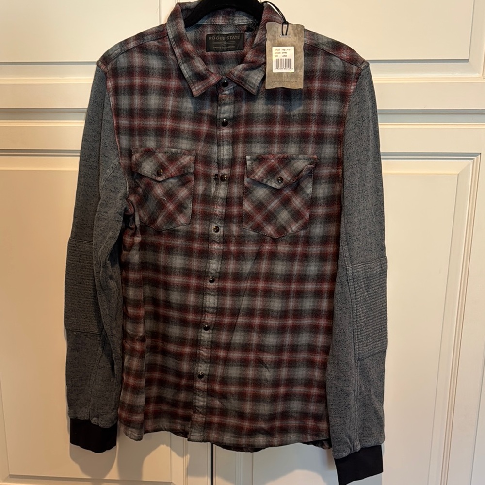 NWT Rogue State Men’s Plaid Button-Up Shirt